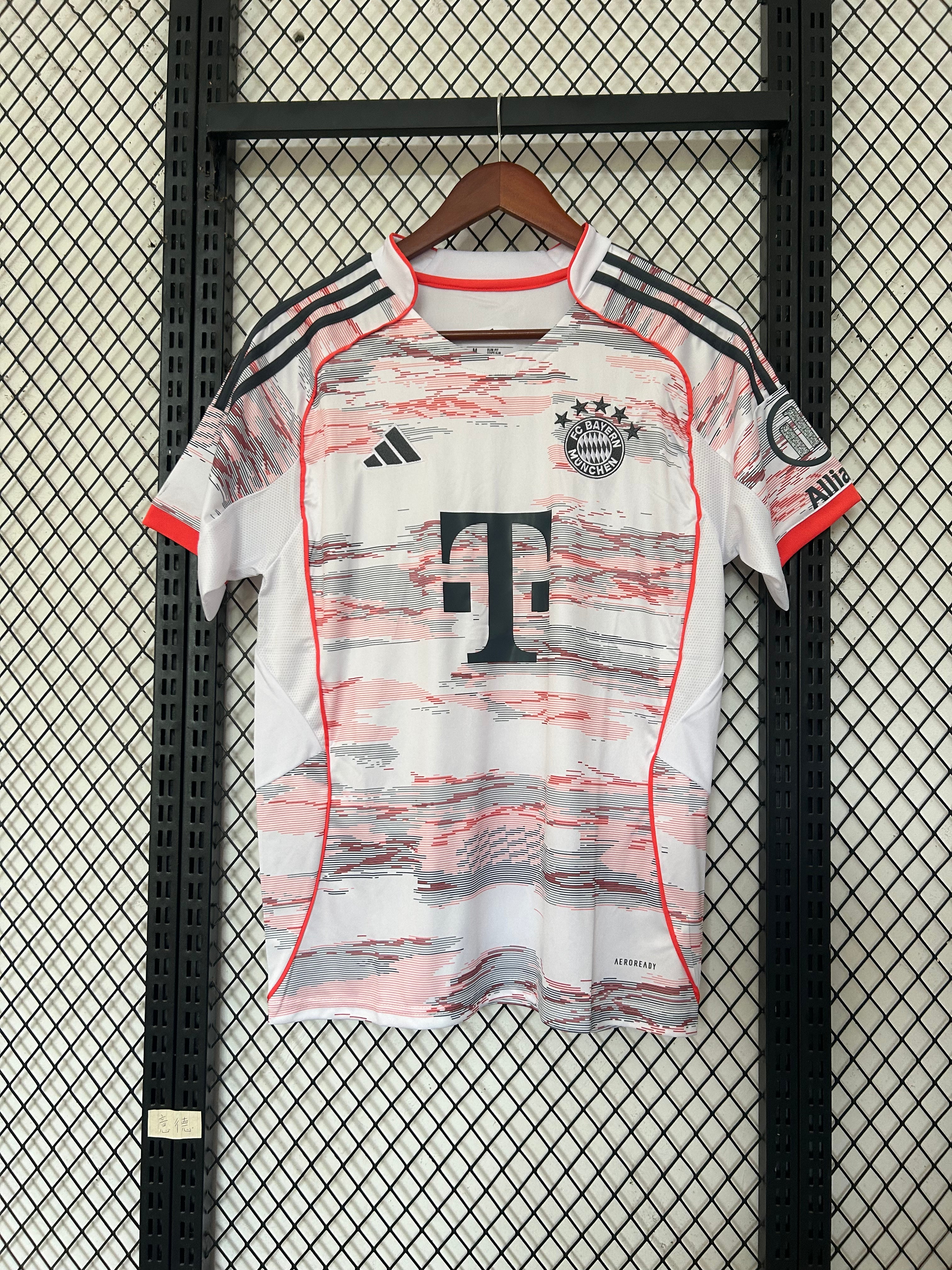 Bayern Munich 2025/26 Away jersey
