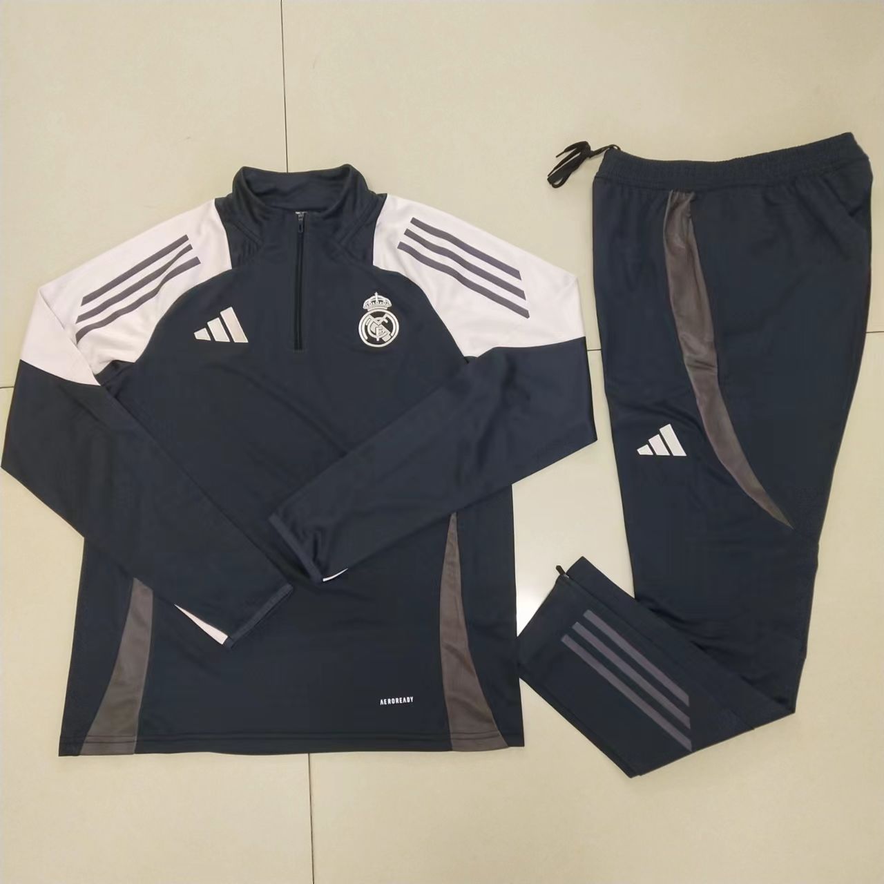 Tuta Real Madrid 2024/25 Grigio scuro