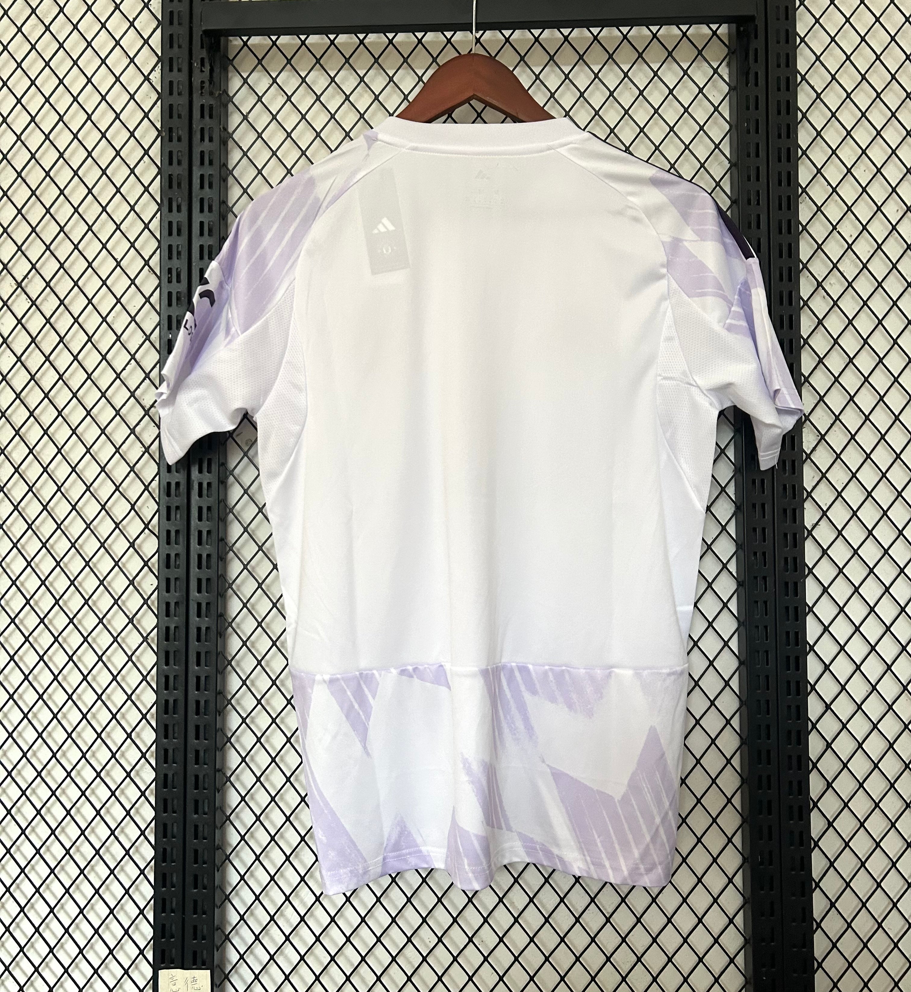 Manchester United 2025/26 Away Jersey