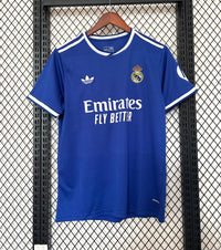 Maglia Real Madrid 2025/26 Third