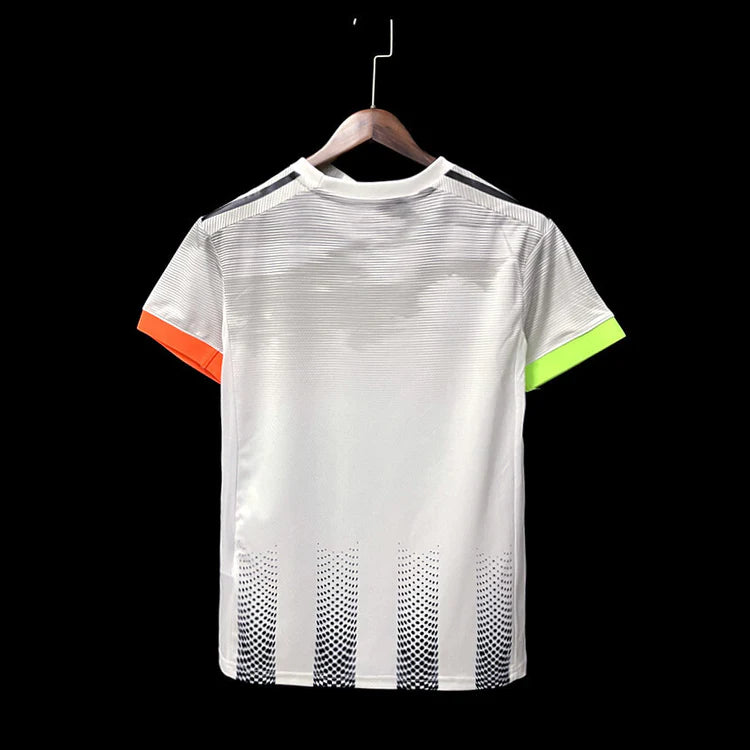 Bianconeri 2019/20 Fourth Jersey Retro